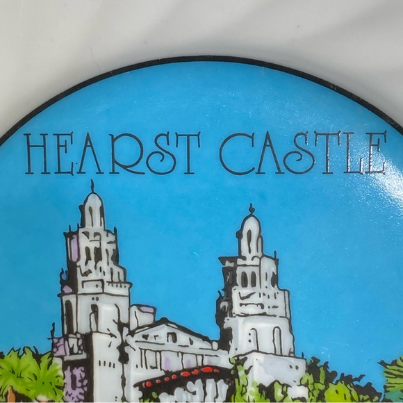 Vintage,  7” Hearst Castle State Souvenir China Plate with Gold Detailing - Picture 4 of 11